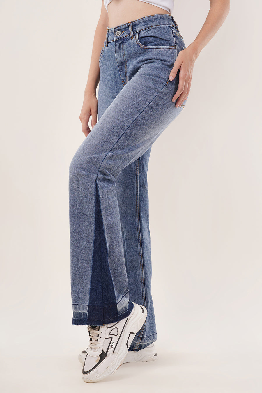 Contrast Flare Jeans