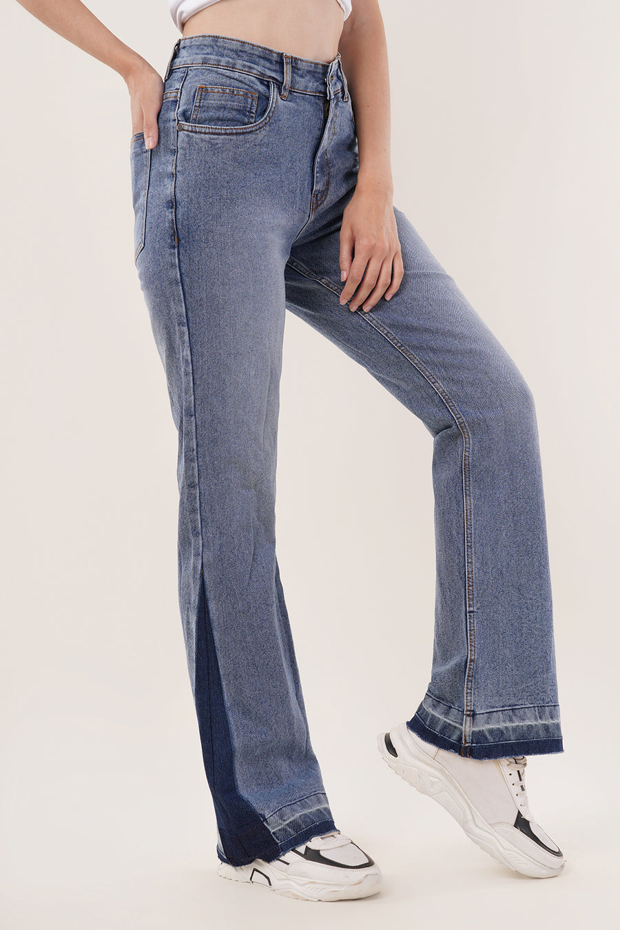 Contrast Flare Jeans